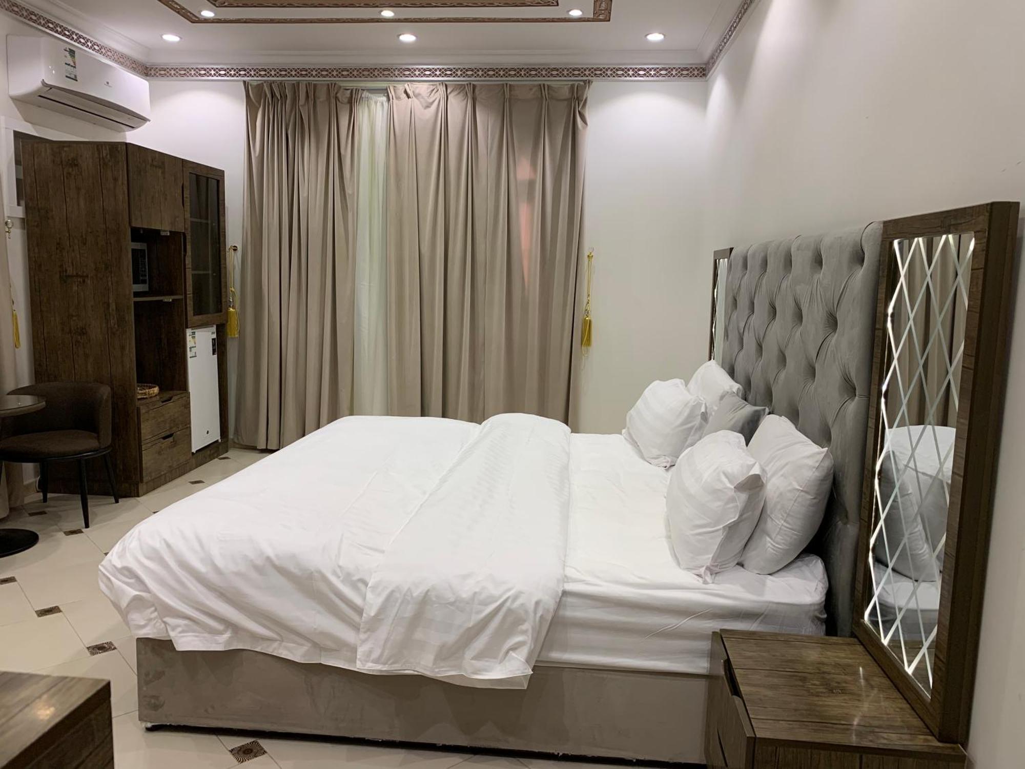 Friday Suites Al Ula Ngoại thất bức ảnh