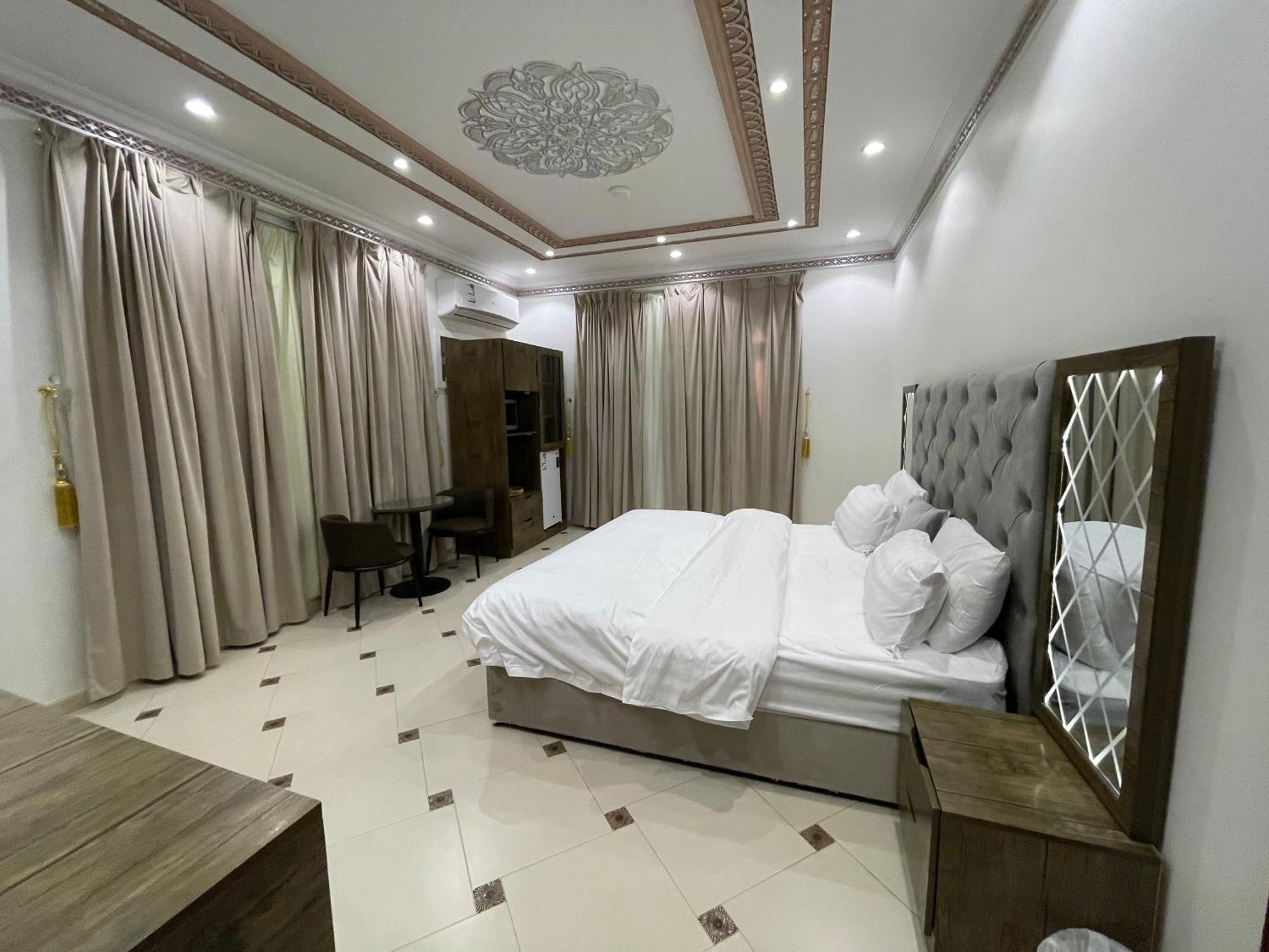 Friday Suites Al Ula Ngoại thất bức ảnh