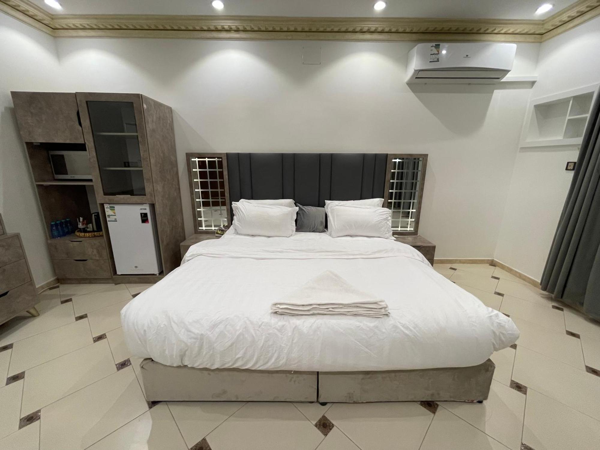 Friday Suites Al Ula Ngoại thất bức ảnh