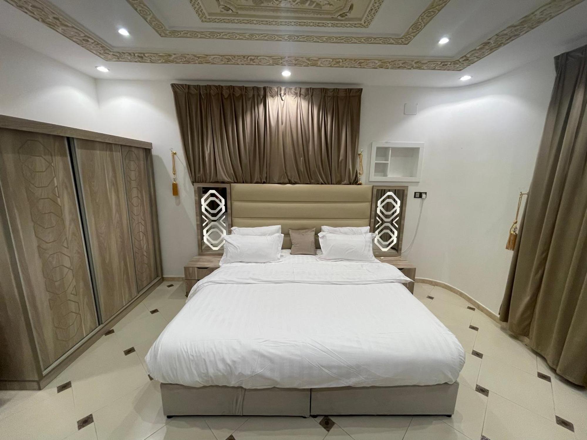 Friday Suites Al Ula Ngoại thất bức ảnh